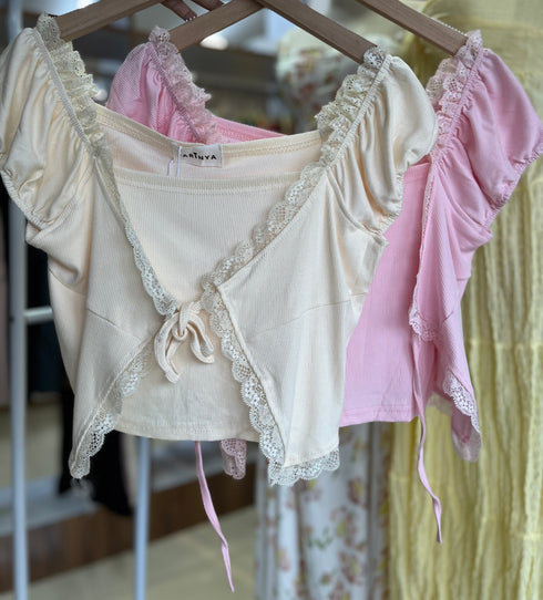 Women Lacey Border Basic Crop Tops